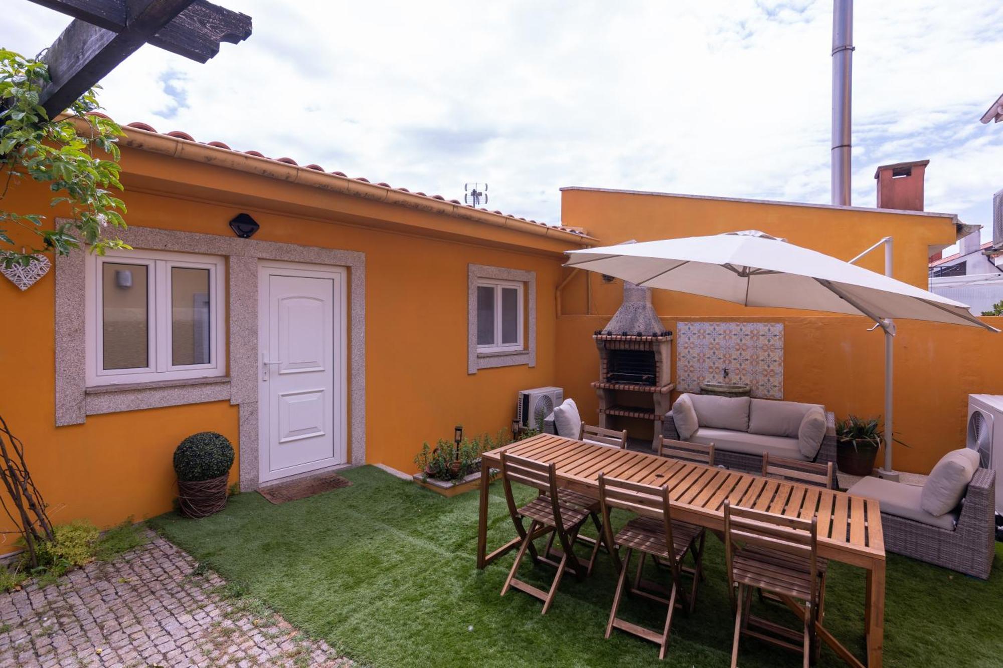 Perafita Yellow House - Ecohost Kültér fotó
